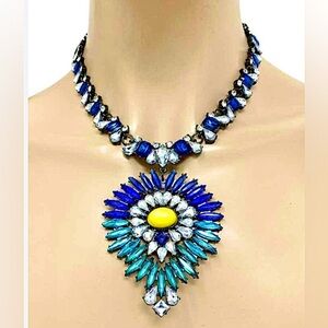 0-2 Rhinestone crystals gemstone necklace luxury bridal necklace.